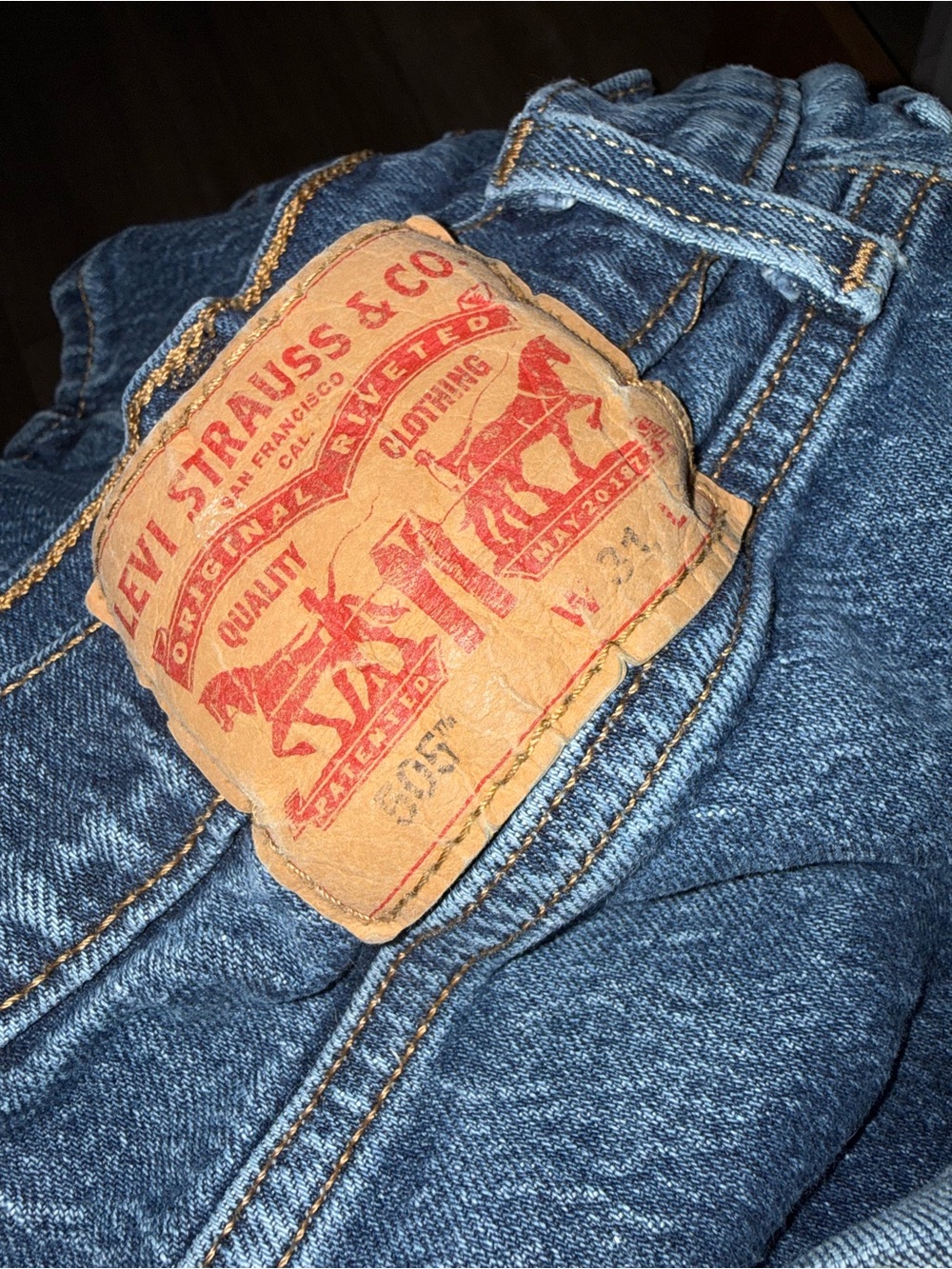Levi's Men's Dark Blue Straight Jeans with Tan Patch